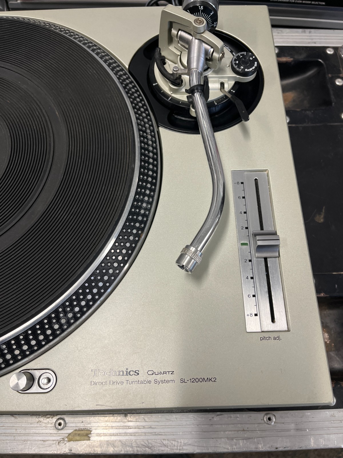 Technics SL 1200 Turntable