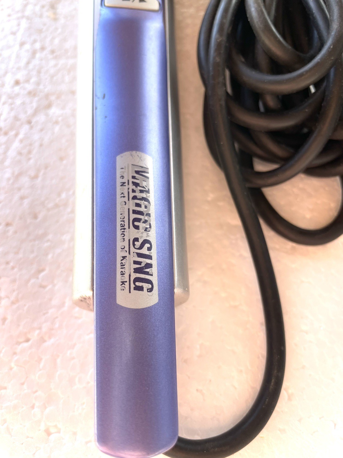 Magic Sing ED-9000 All In One Karaoke Microphone w/ RCA cables Untested