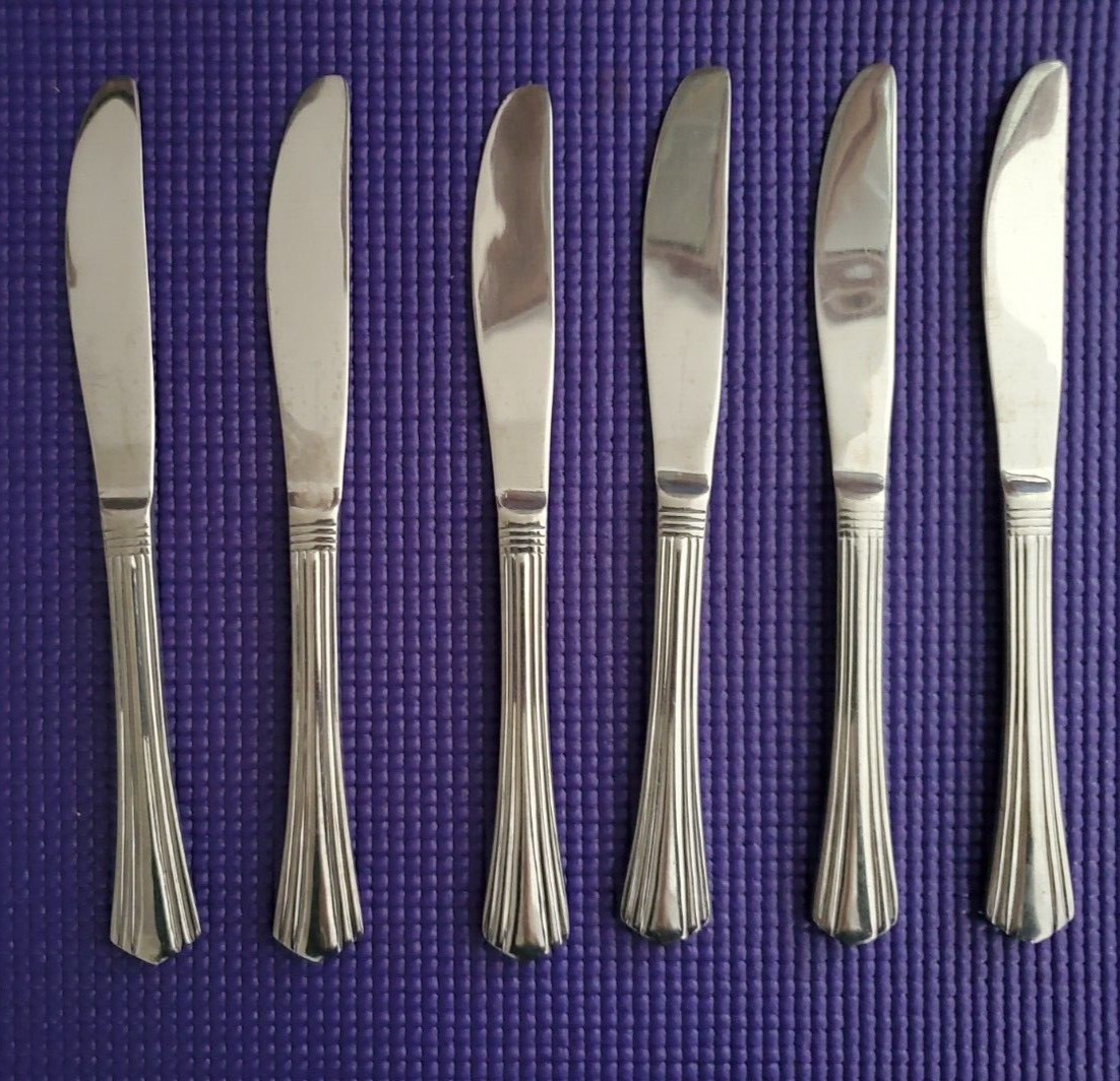 6- International Silver Stainless Symmetry Freemont Plume DINNER KNIVES 8 3/4"