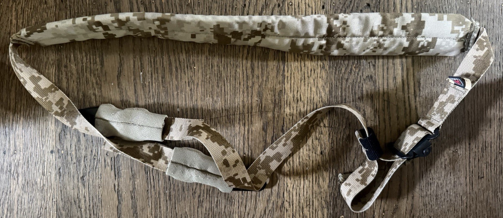 LBT Desert Digi AOR1 Two-Point Sling 2500BZ