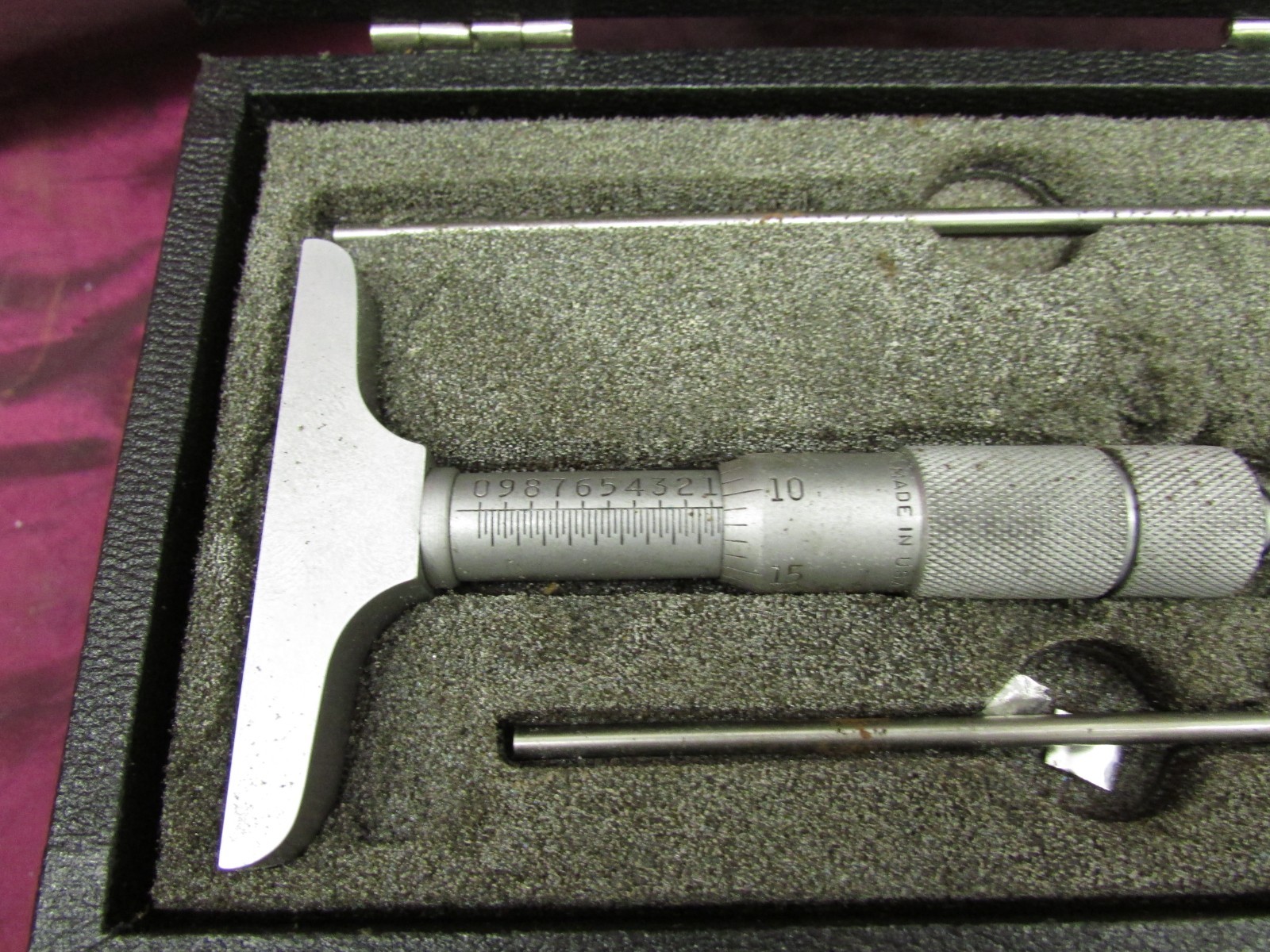 Vintage Craftsman mechanical depth Micrometer with case