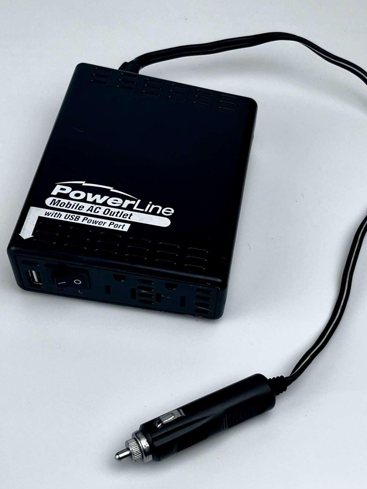 PowerLine Mobile AC Outlet 200W DC to AC Converter 0900-73 USB Power Port Tested
