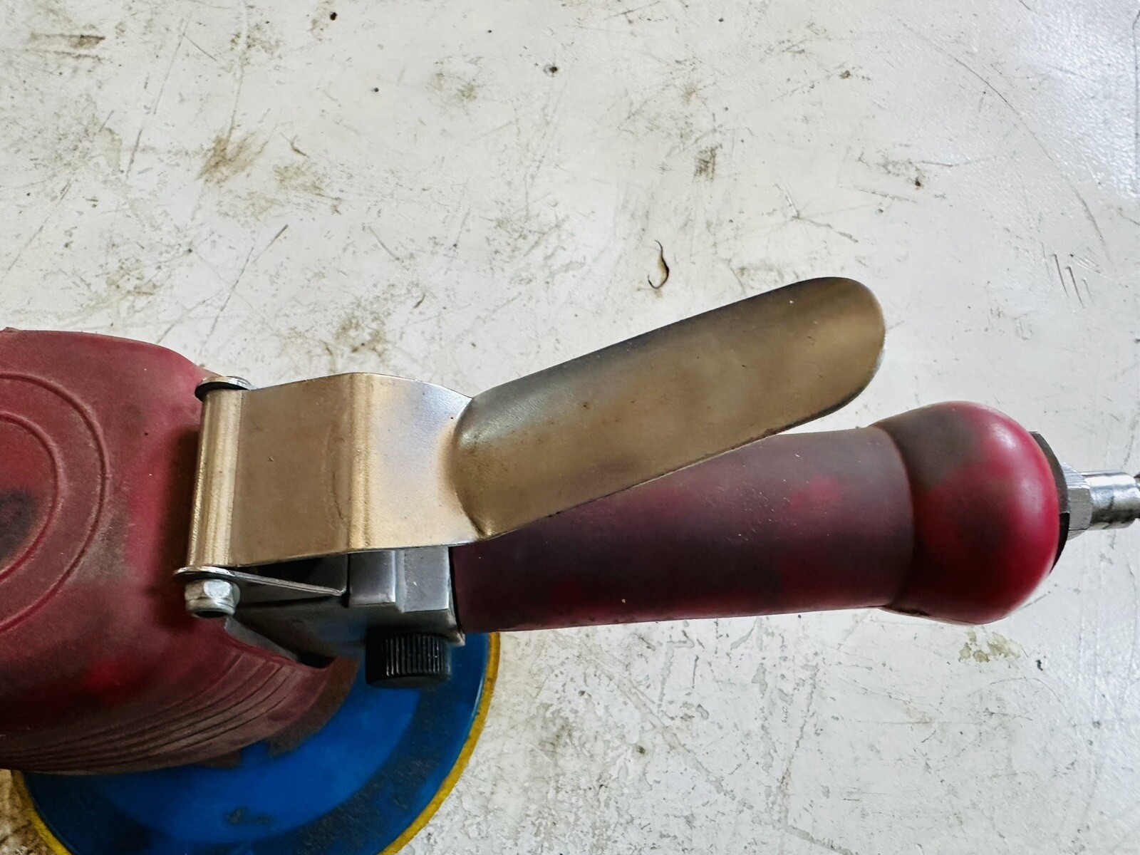 OEM Central Pneumatic Style 6" Dual Action Air Sander