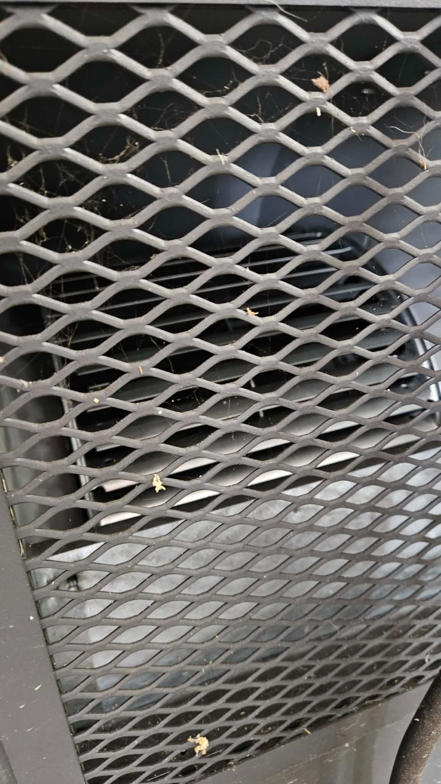 DIVERSI-TECH INC. down draft bench only used twice. No longer needed