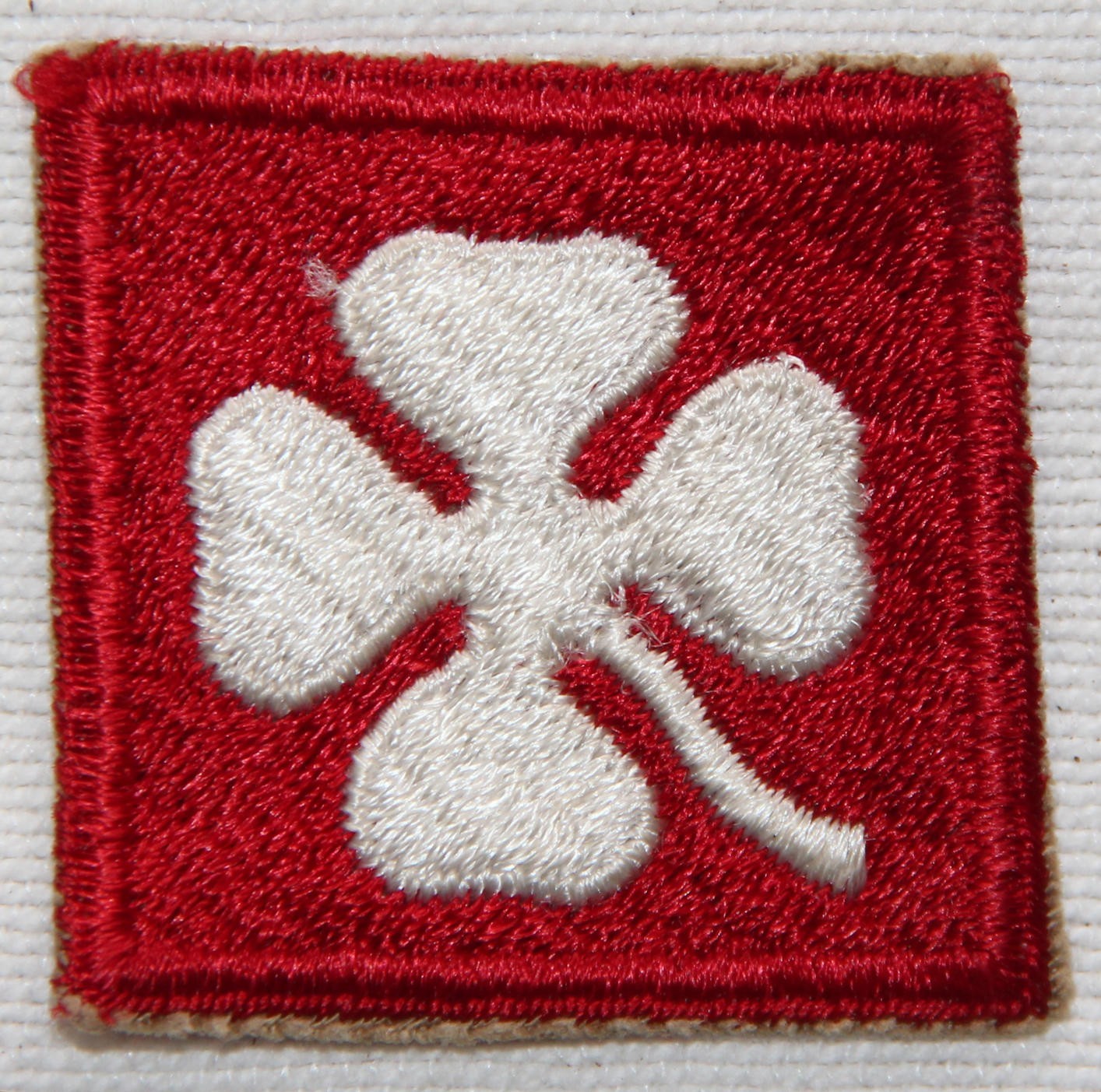 ORIGINAL WWII 4TH ARMY PATCH, NICE WHITE BACK