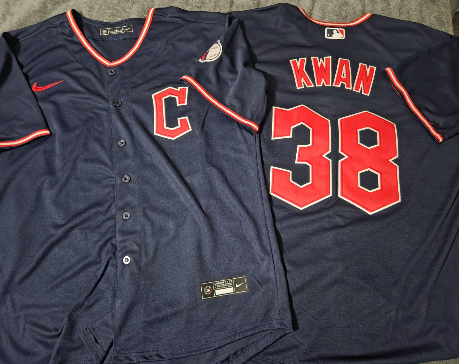 Fast Free Shipping! Large Steven Kwan Cleveland Guardians Stitched Jersey 38