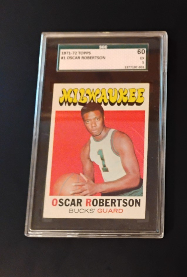 1971-72 Topps Oscar Robertson Card #1 SCG 60 excellent