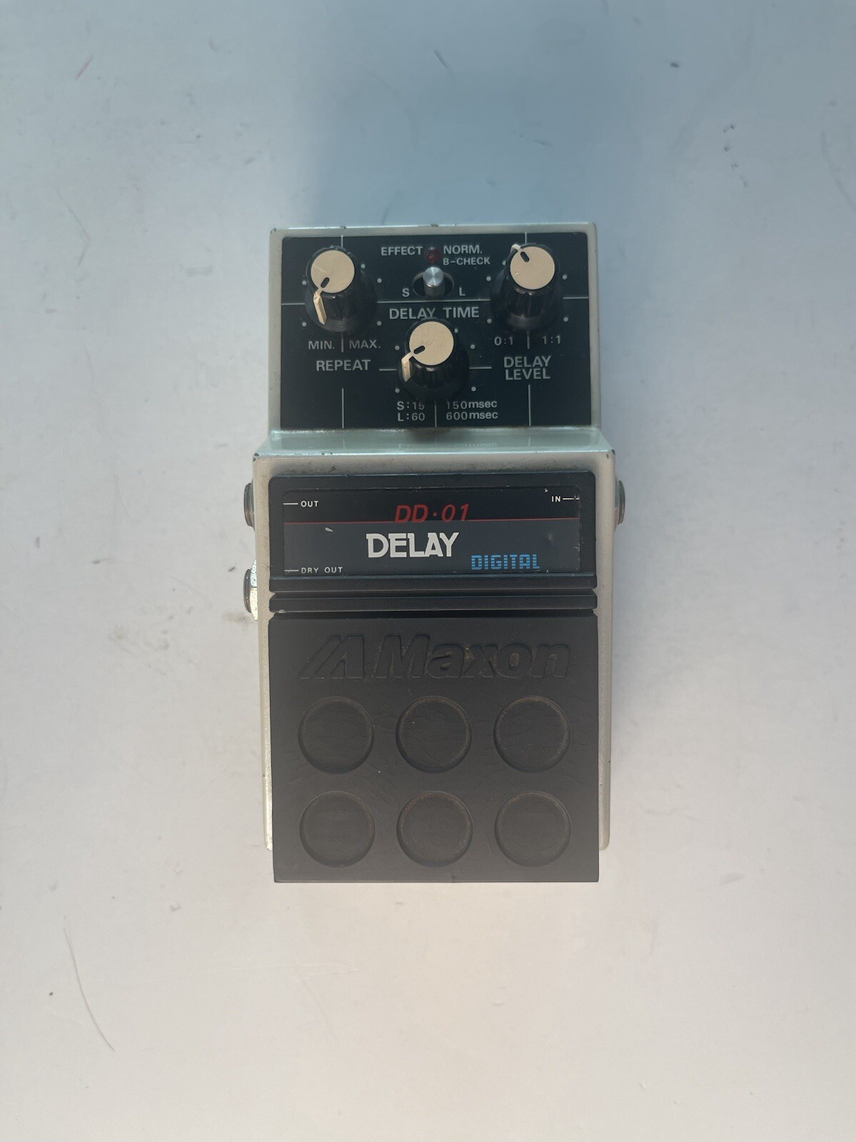 Maxon DD-01 Digital Delay Echo Rare Vintage Guitar Effect Pedal MIJ Japan