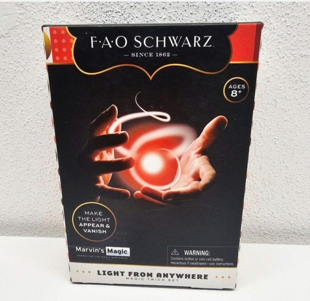 NIB FAO Schwarz Lights From Anywhere Magic Trick Set