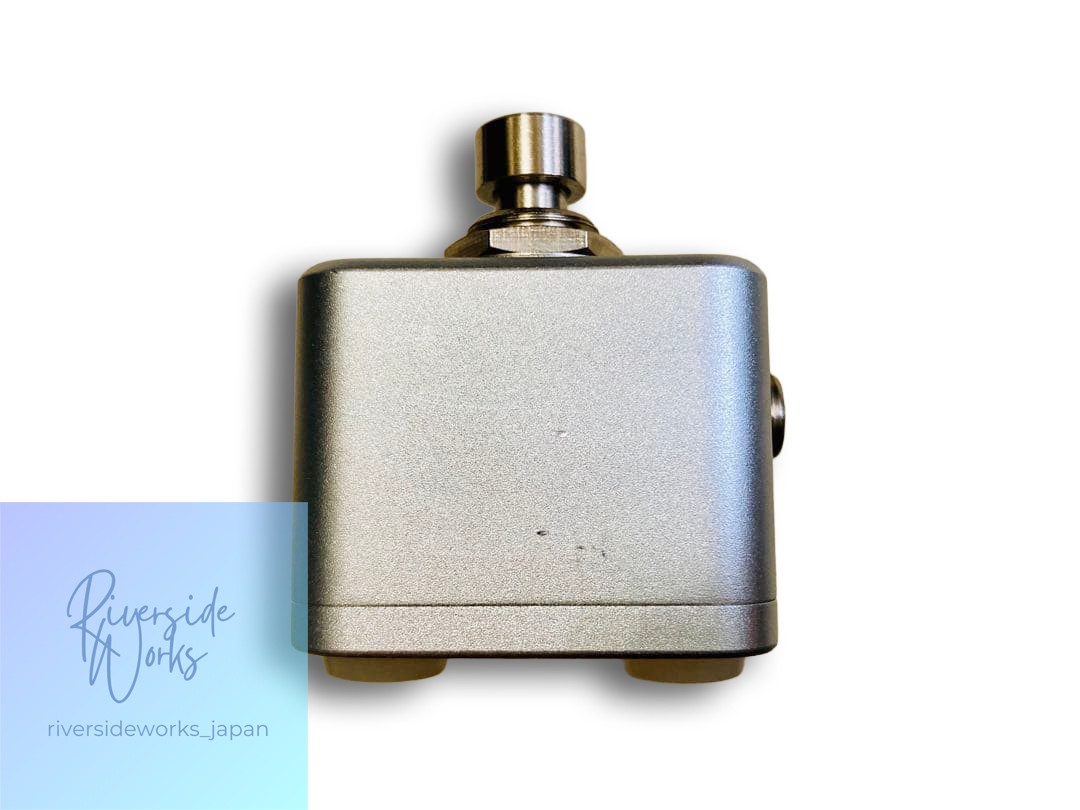 One Control Granith Grey Booster with Box Excellent Condition