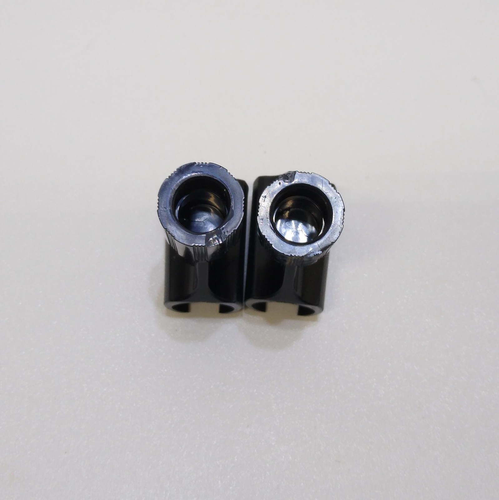 Carol Universal Adjustable Microphone Stand Clips Secure Screws Stable Mounting