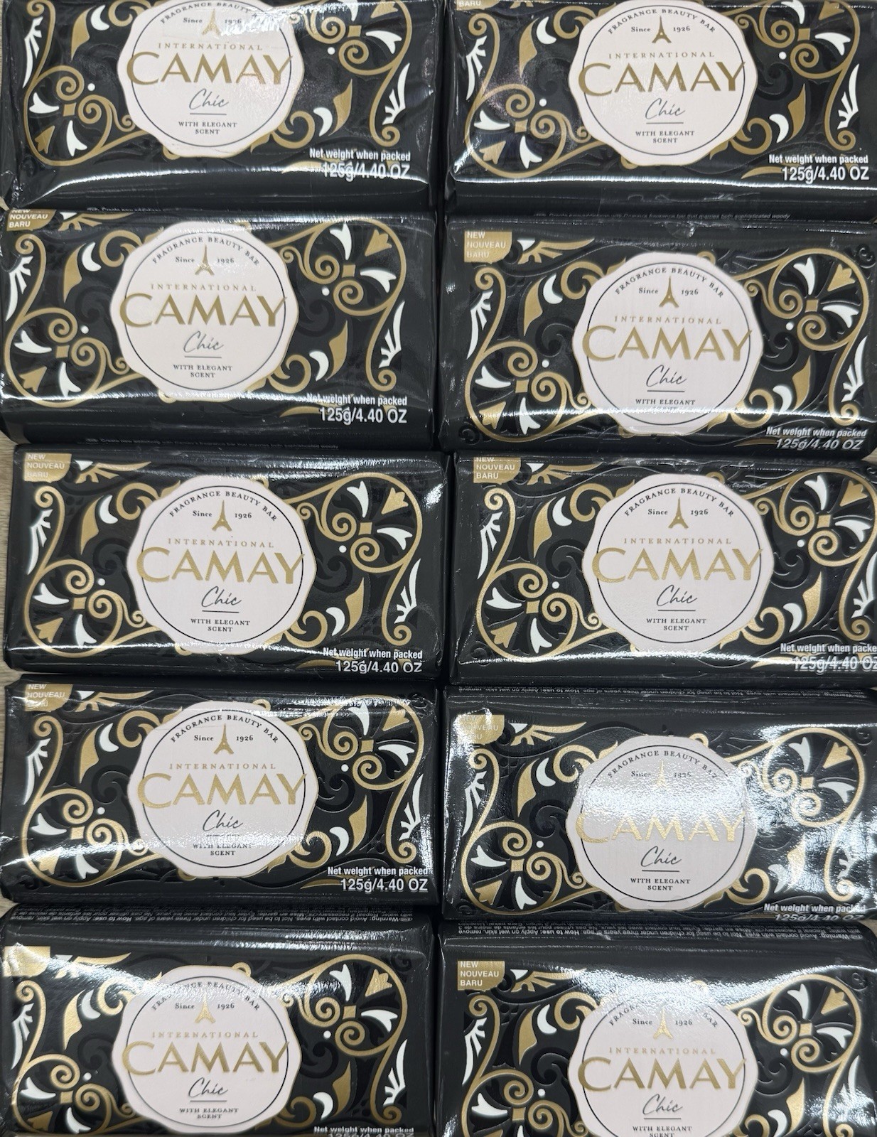 Camay International Chic Soap with  Elegant Scent  4.40 Oz  x 10 Bars