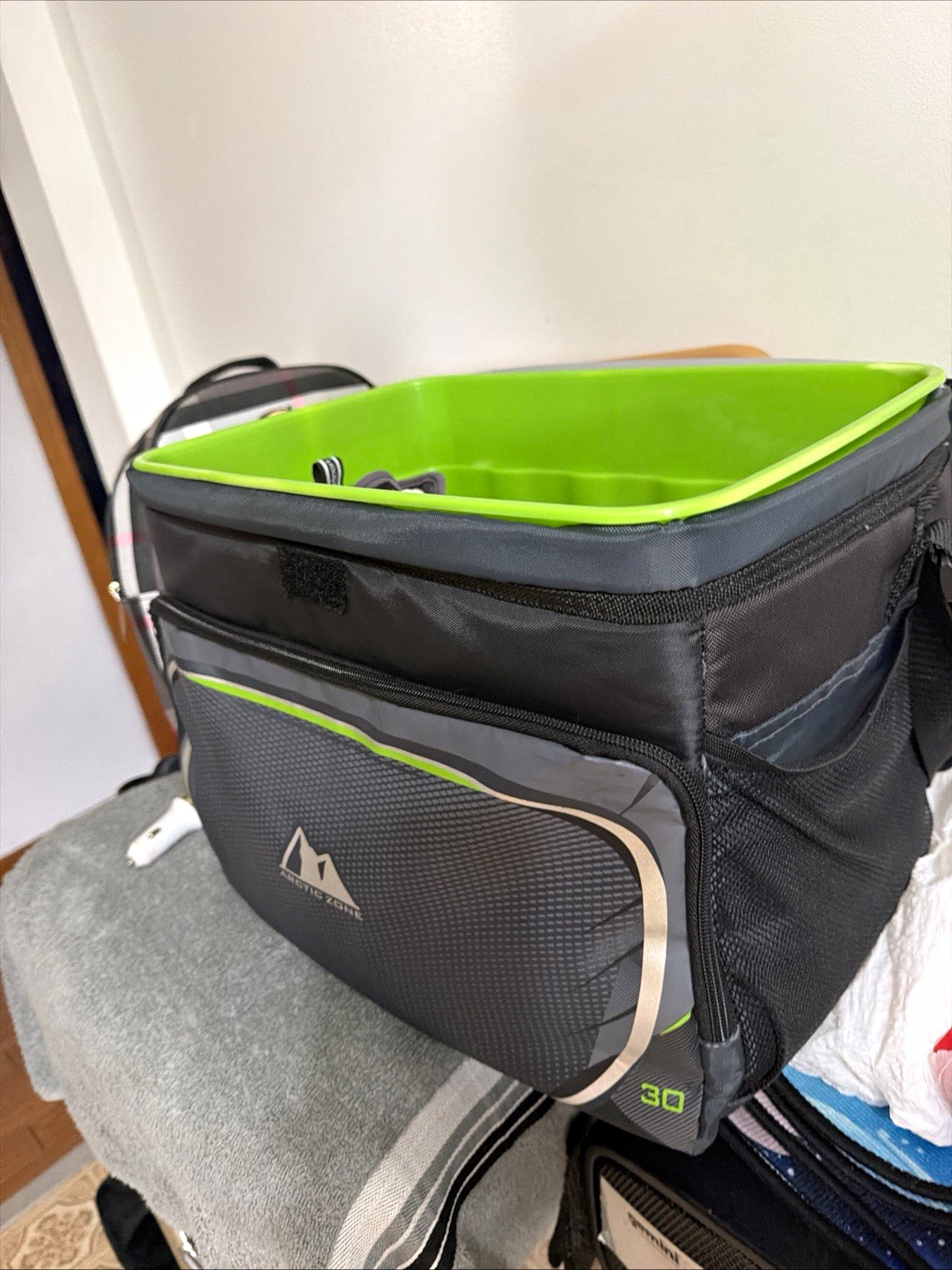 Arctic Zone 30-Can Cooler Bag w/ Shoulder Strap Gray Black Green
