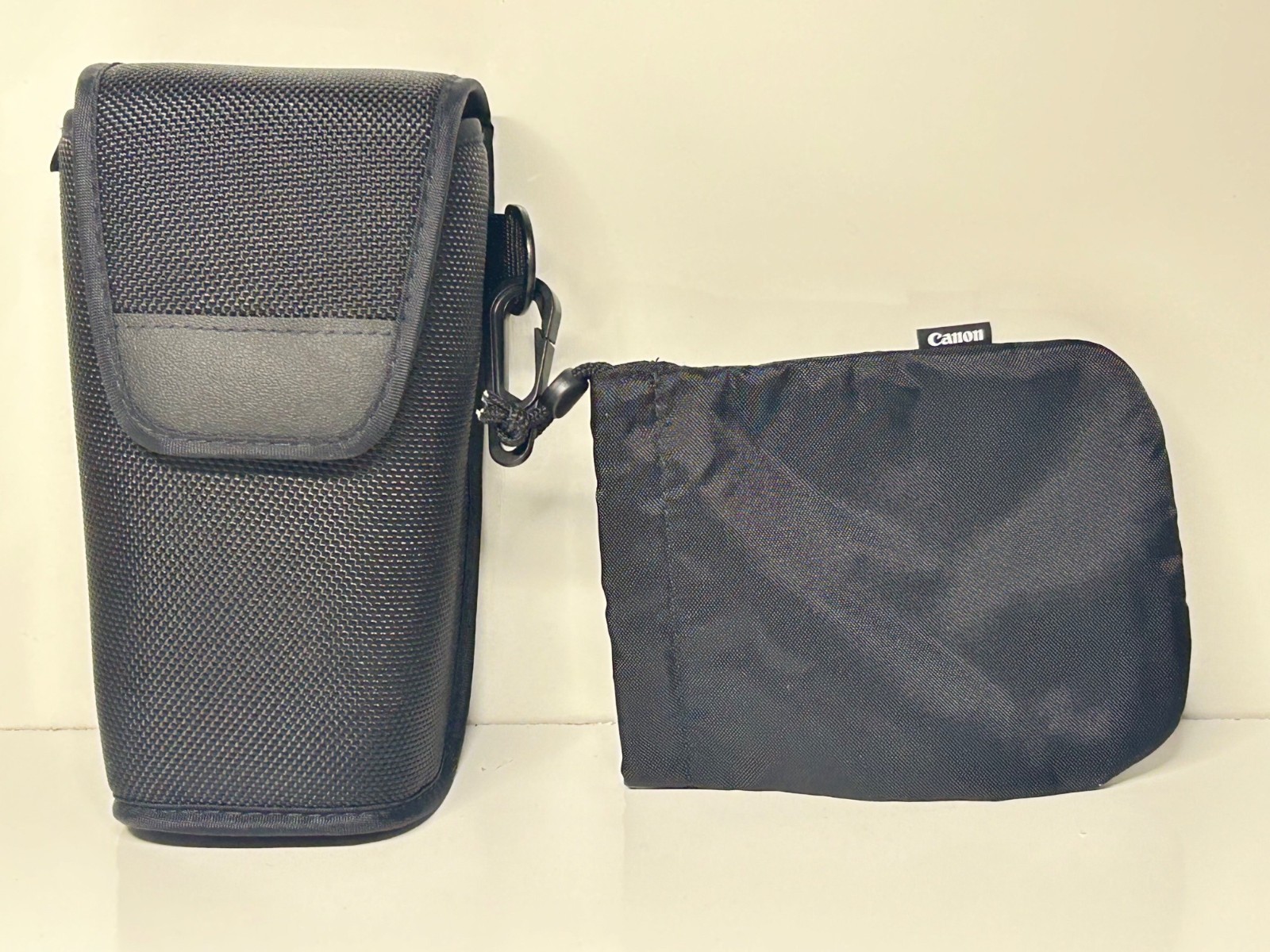 Canon Speedlite 430EX III-RT camera flash unit With carry case