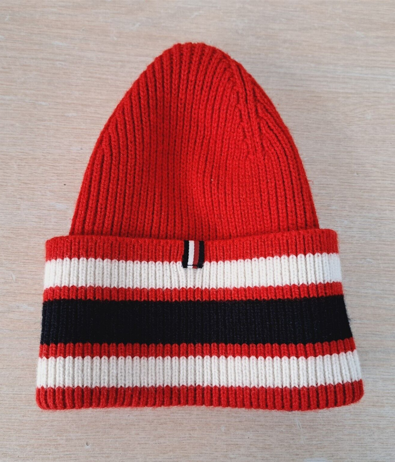 TOMMY HILFIGER YOUTH BEANIE HAT/CAP, RED/WHITE/BLUE, ONE SIZE, OUTDOOR/WINTER