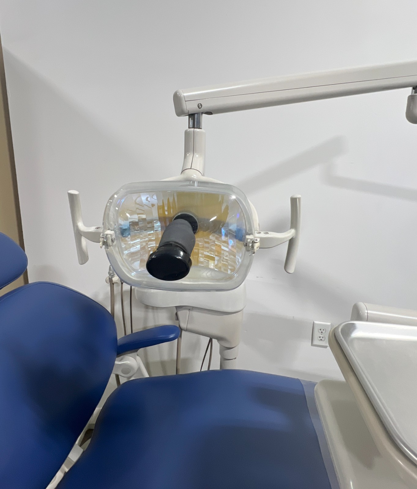 ADEC 1021 Dental Chair, Radius Delivery Unit, Cuspidor, Assistant’s Pkg & Light