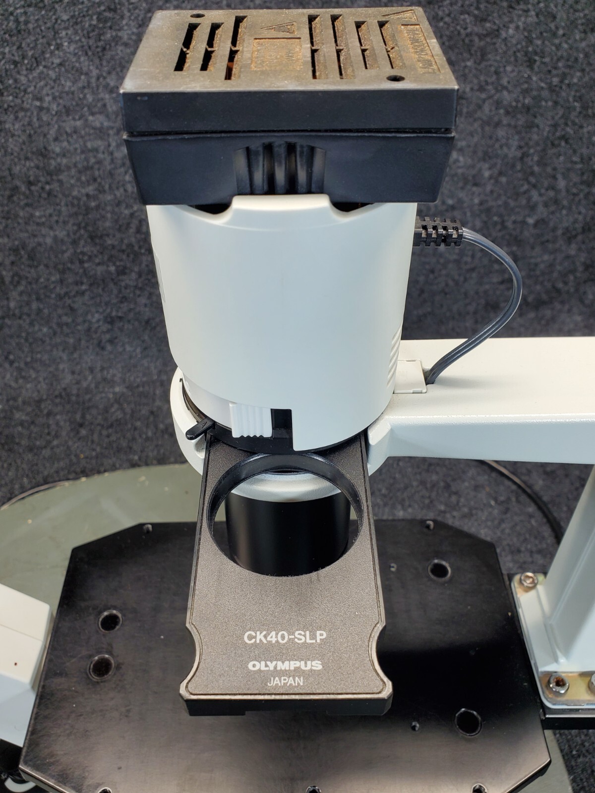 Olympus CK30 Inverted Microscope w/ 3 objectives, CK40-SLP Phase Contrast slider
