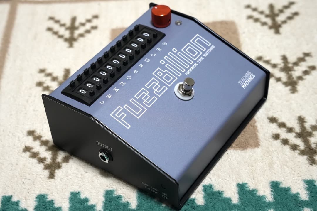FuzzBillion fuzz pedal 151901