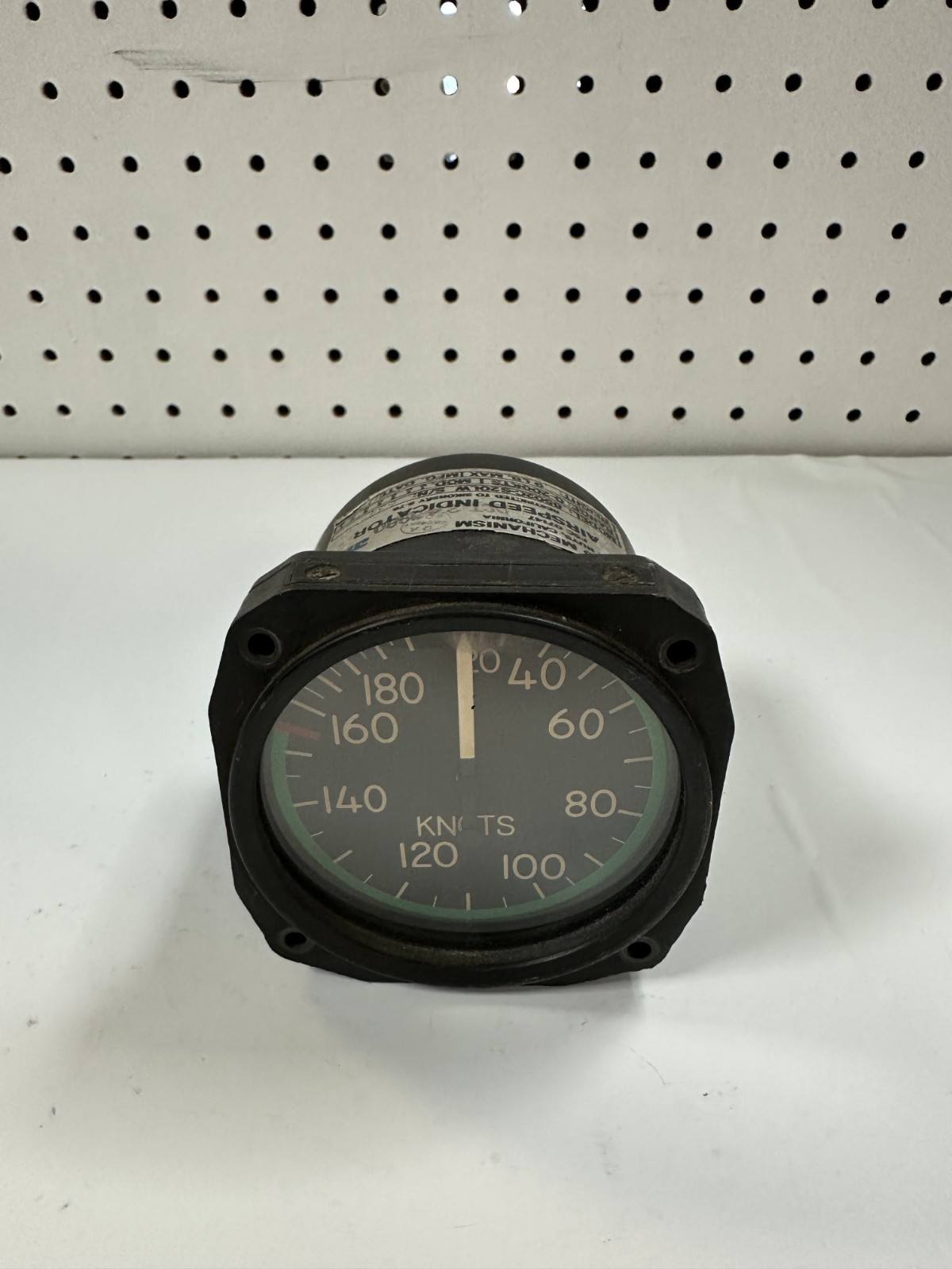 Aero Mechanism 8502C-S20LW Air Speed Indicator, removed from Sikorsky S-76