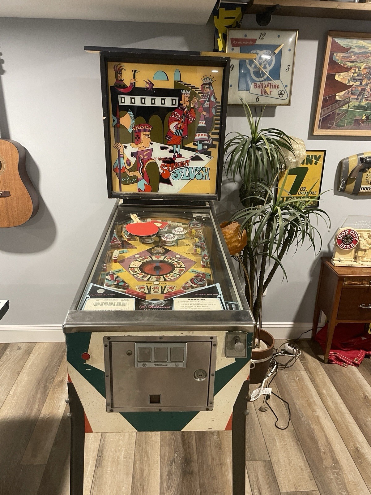 1970 Straight Flush Pinball Machine