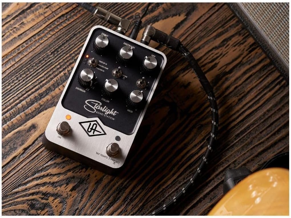 Universal Audio STARLIGHT Echo Station Stereo Delay Pedal