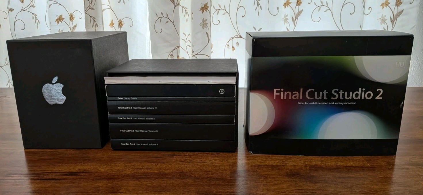 Apple FINAL CUT STUDIO 2 Complete! Video Audio Production Software Manuals EUC