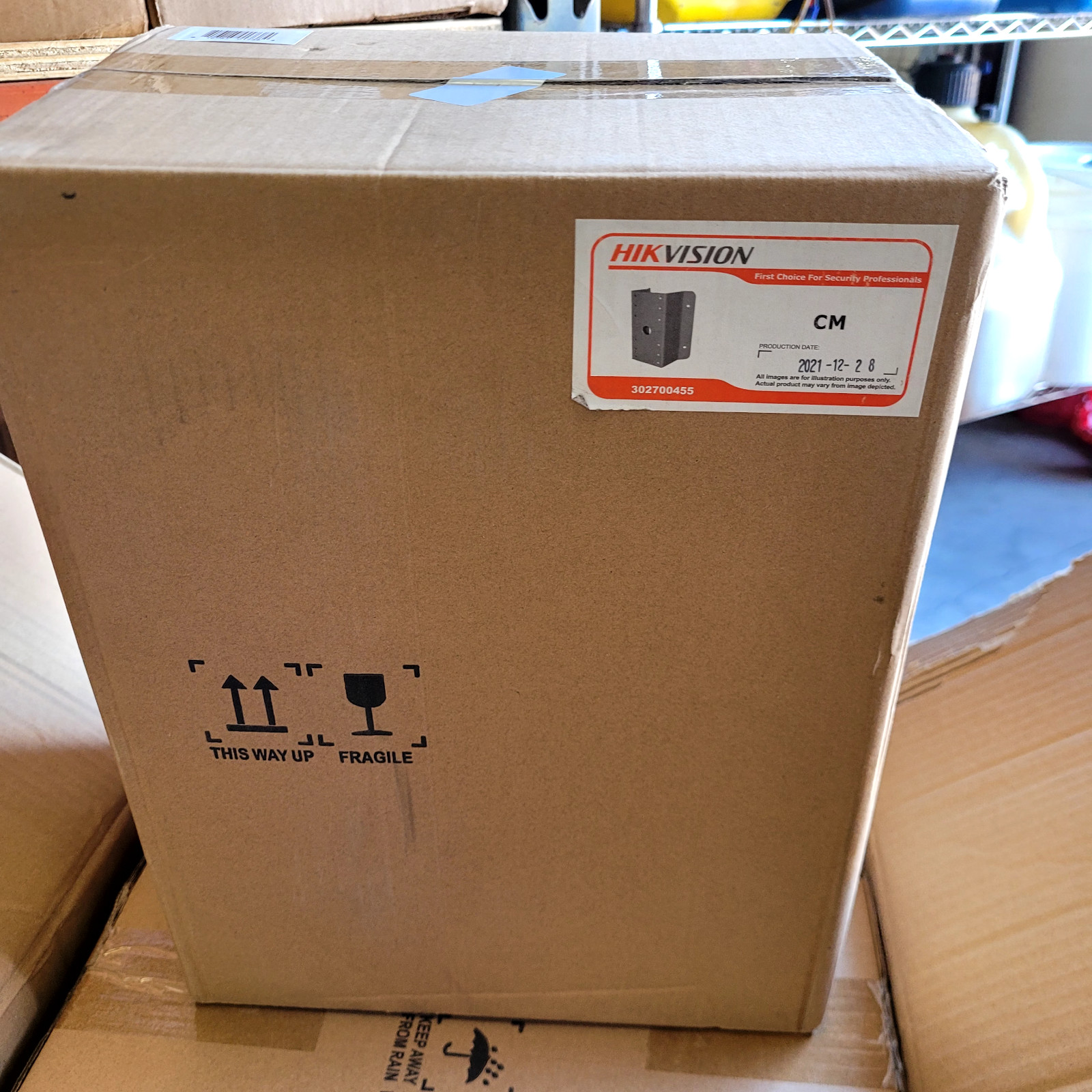 Hikvision CM: Camera Corner Mount