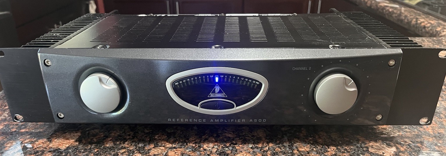 BEHRINGER A500 Professional 600-Watt 2-Channel Reference Amp Excellent Cond
