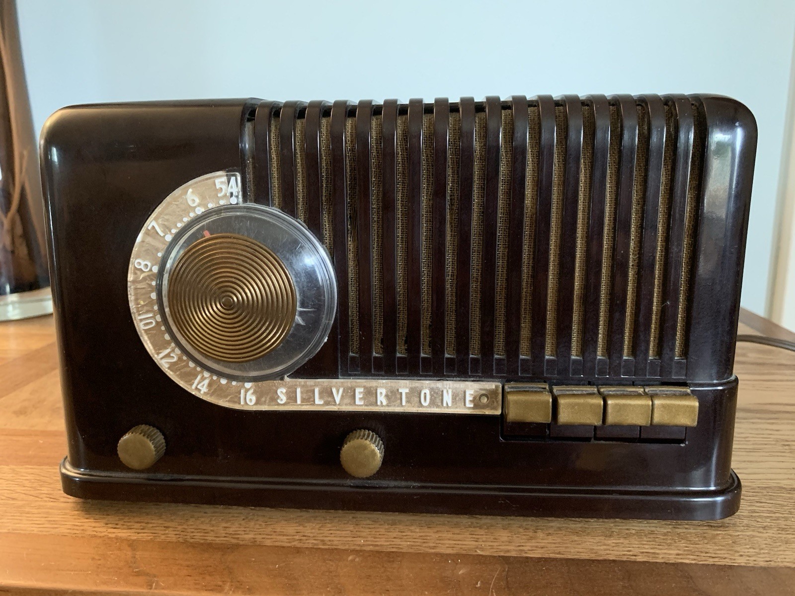 Sears Silvertone 3311 Candy Cane Commentator Bakelite Tube Radio, Made In USA