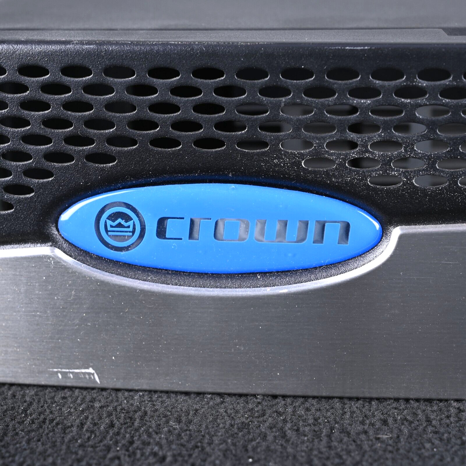 Crown CTs 4200 4-Channel Professional Power Amplifier
