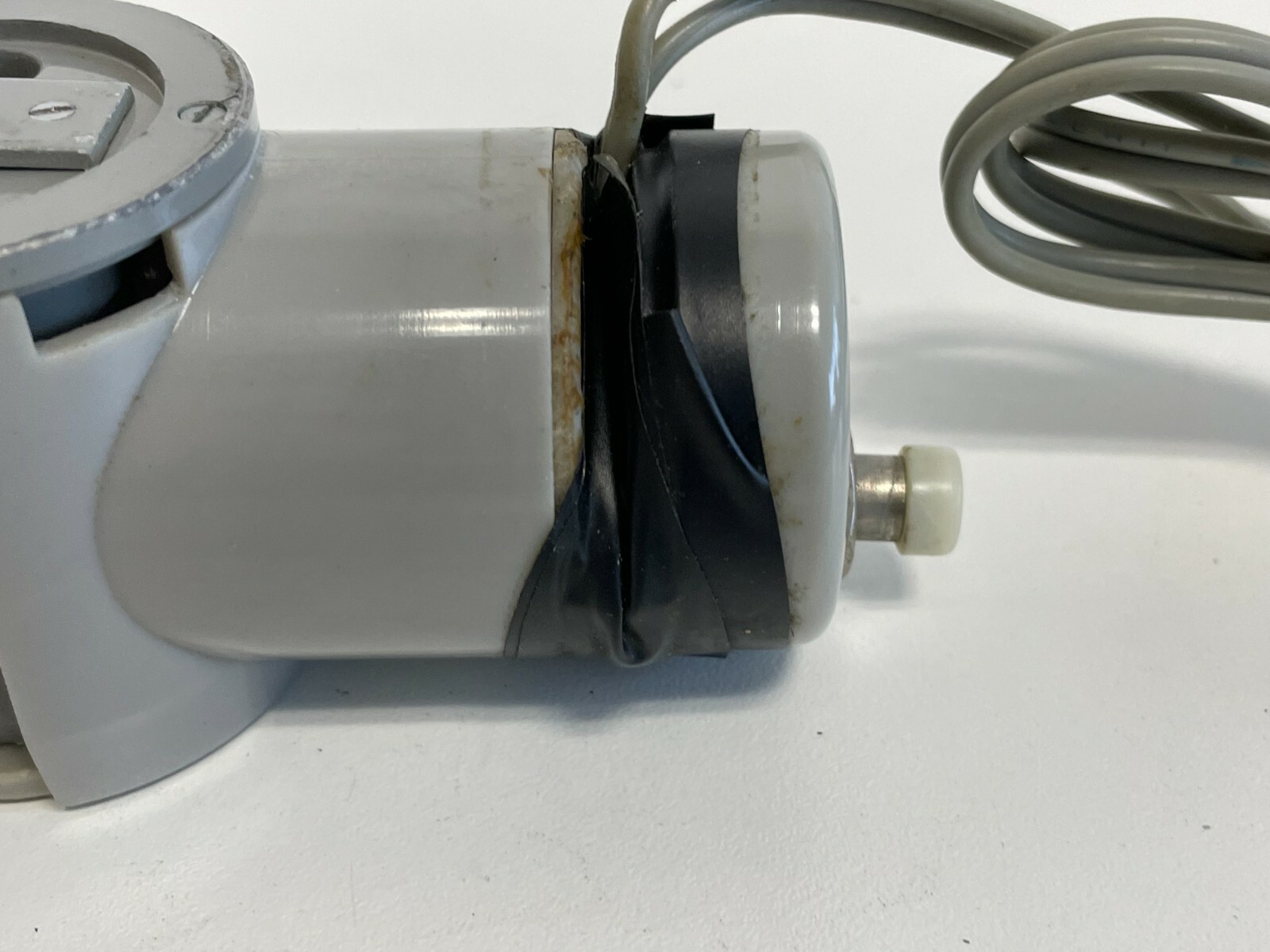 A1: Bausch & Lomb IST Microscope Light
