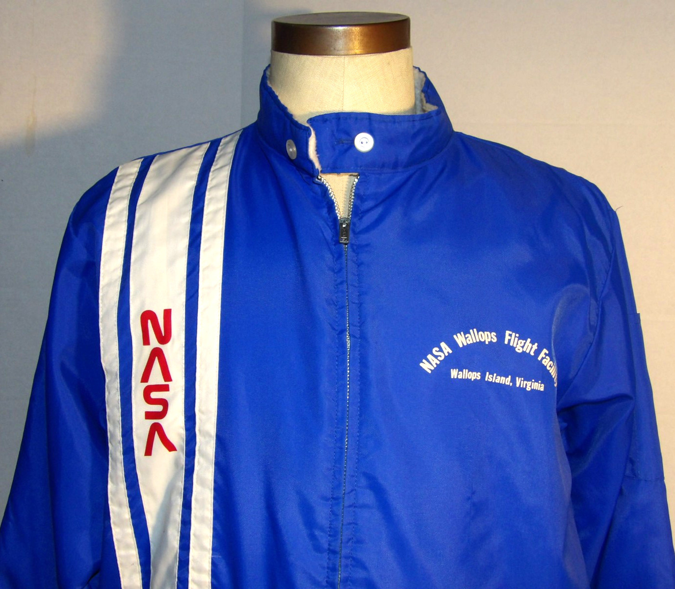 VINTAGE 1970S NASA NYLON JACKET! WALLOPS FLIGHT FACILITY! FLEECE LINED/ZIP-UP! L