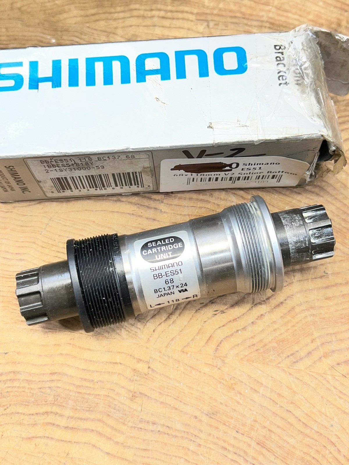 NOS Shimano BB-ES51 Octalink V2 Bottom Bracket 68x118 English Thread BSA