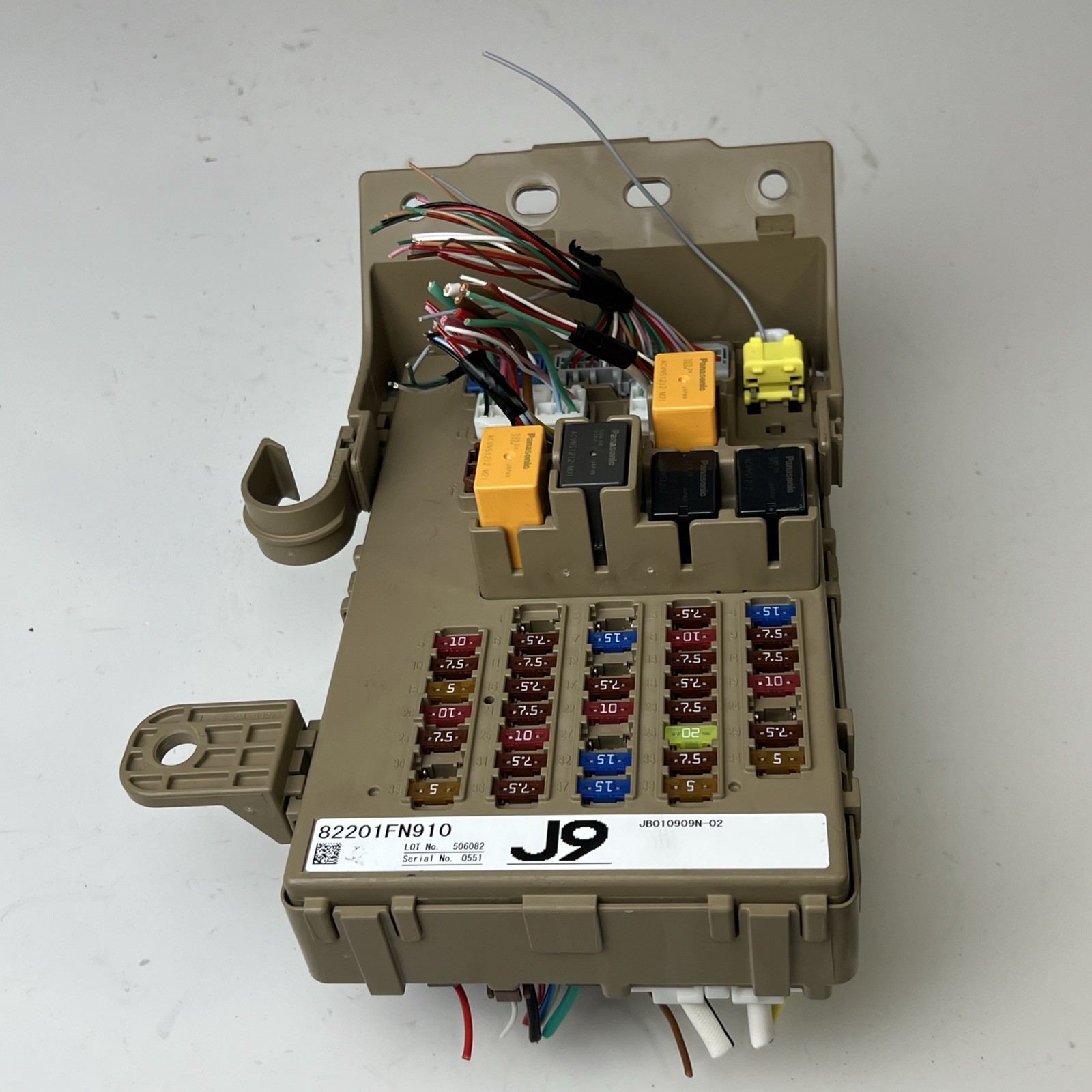 2025 SUBARU CROSSTREK JUNCTION BLOCK FUSE BOX OEM 82201FN910
