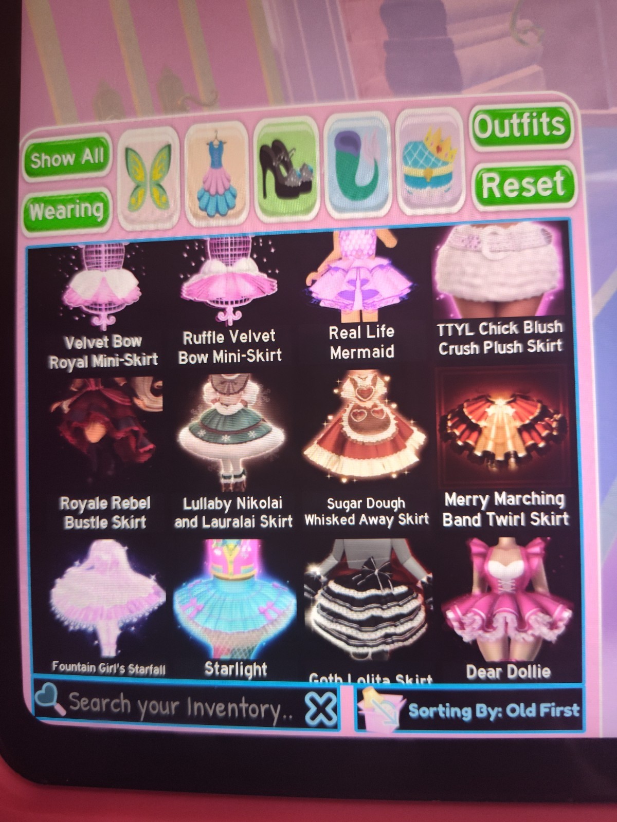 Royale High Inventory Lot Skirts Shoes Halos Accessories Dusk Mermaid Potion