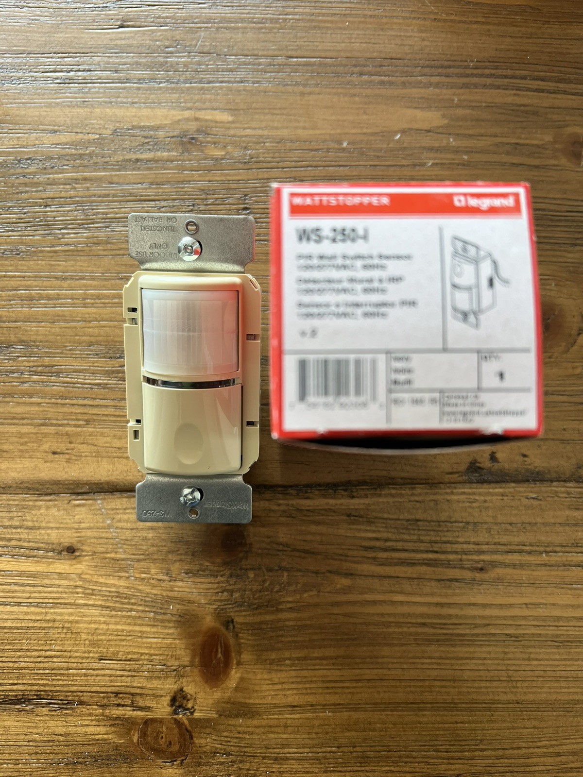 NEW WATTSTOPPER WS-250-I PIR WALL SWITCH SENSOR 120/277VAC