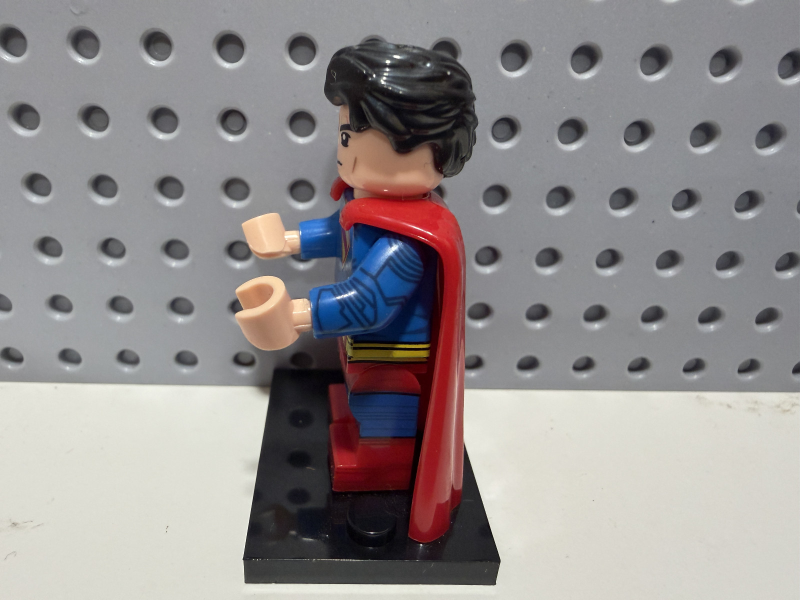 LEGO DC Super Heroes Superman and Krypto Custom Minifigure