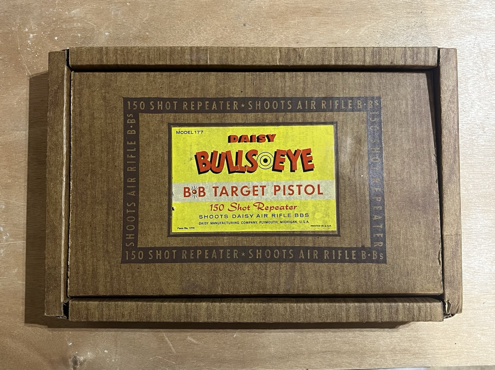 Vintage Daisy Model 177 Bulls Eye BB Target Pistol