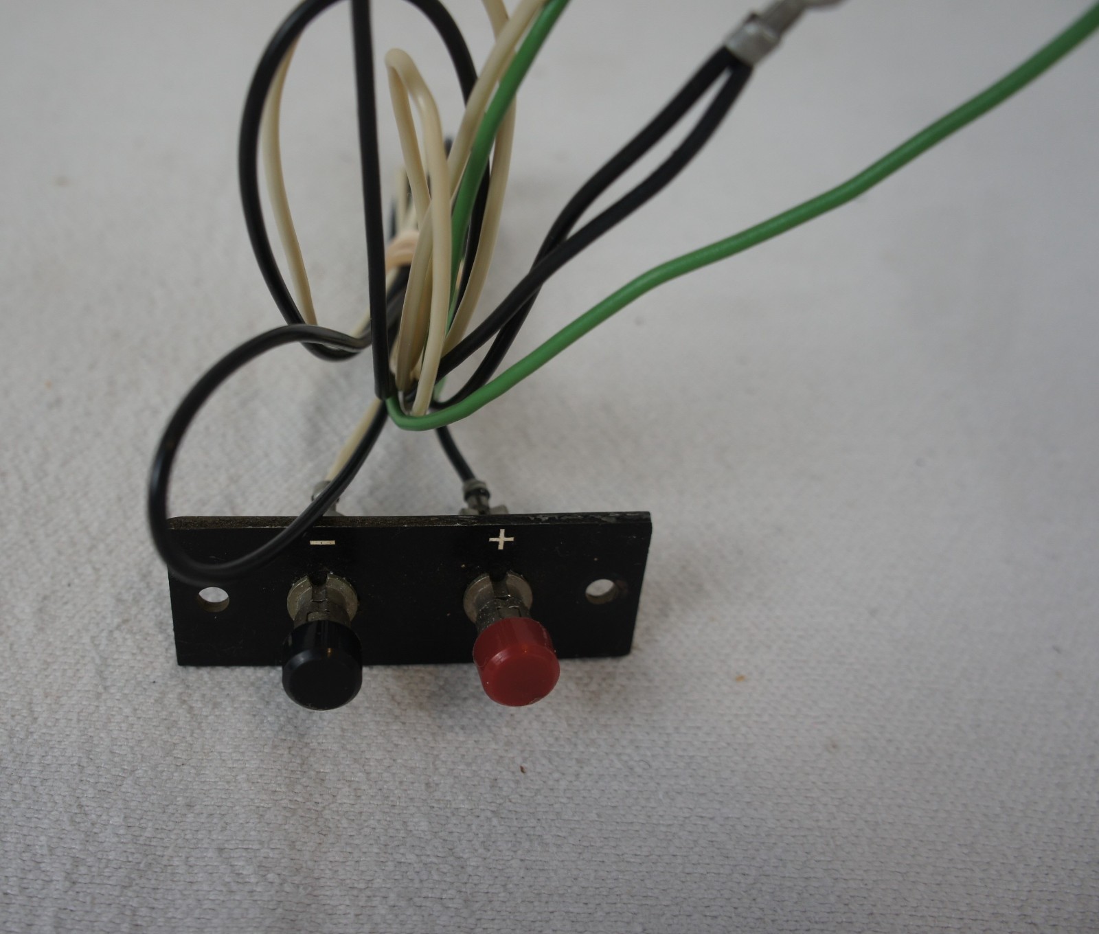 ALTEC LANSING 879A SANTANA BINDING POST/TERMINAL
