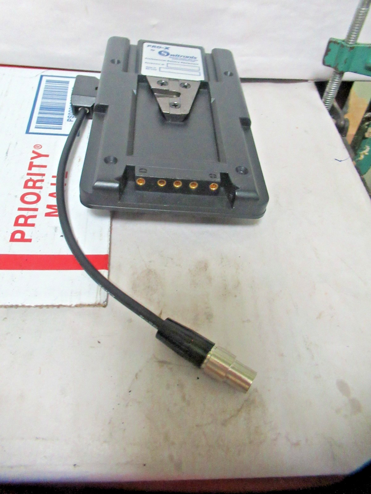 SWITRONIX PRO-X BATTERY ADAPTER PLATE
