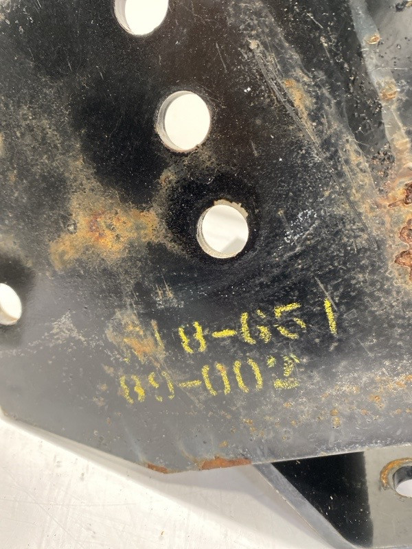Cab Mount A1865189002 for Freightliner MT55 (630-10894)