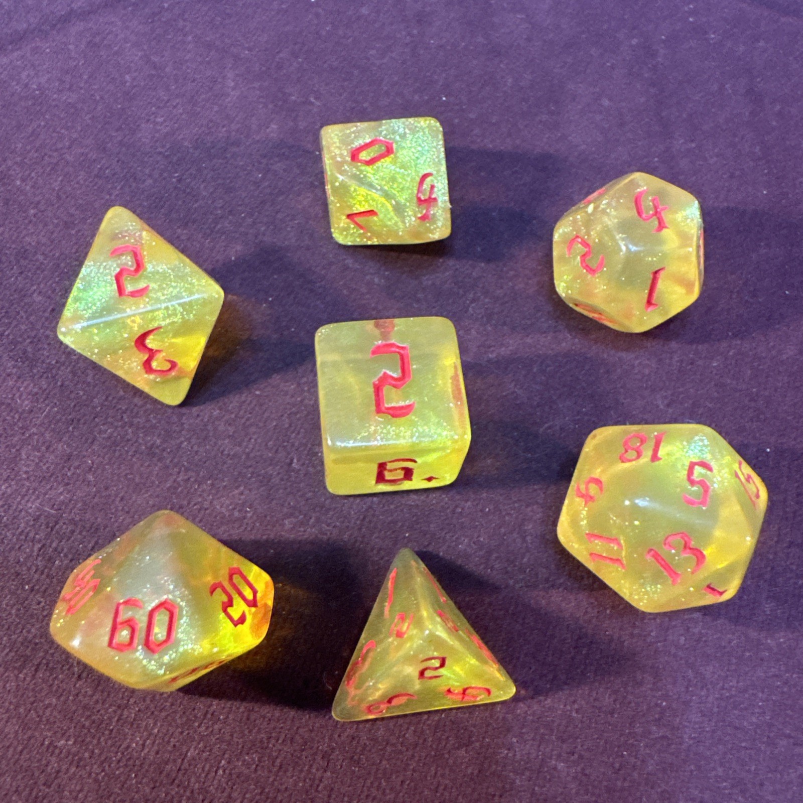 Glittery Yellow 7-piece Acrylic Dice Set - RPG DND 9