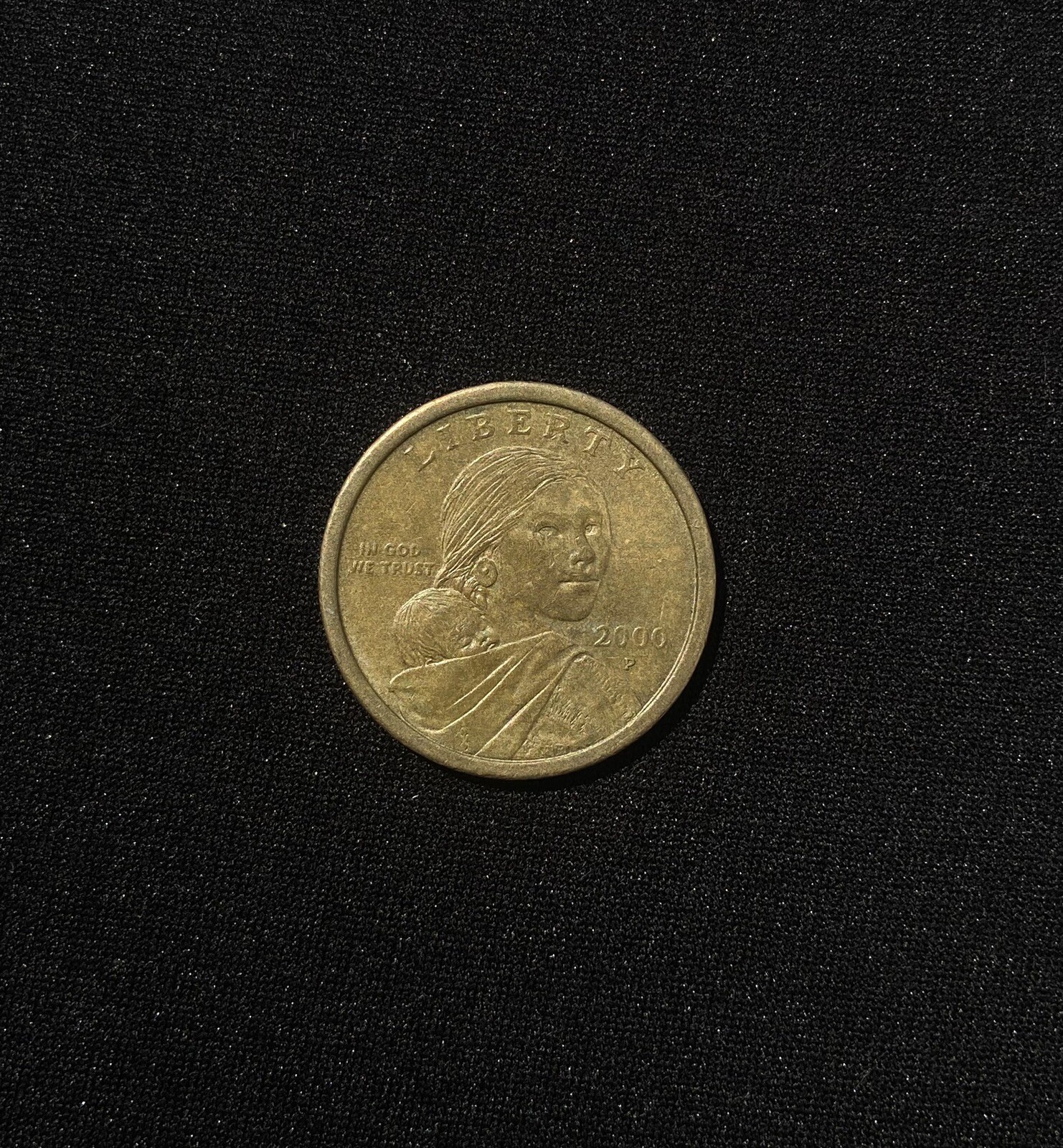 2000 P SACAGAWEA ONE DOLLAR COIN US LIBERTY GOLD COLOR CIRCULATED