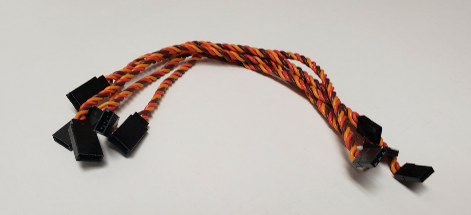 5 PCS - 8 INCH TWISTED  HITEC/JR 22AWG SERVO EXTENSIONS