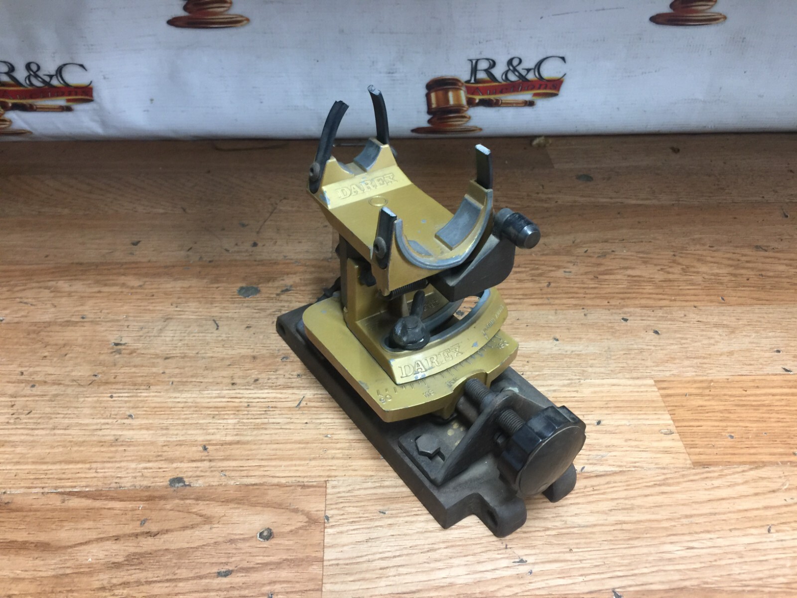 DAREX M STYLE FIXTURE PT3200 , 3000 DRILL GRINDER