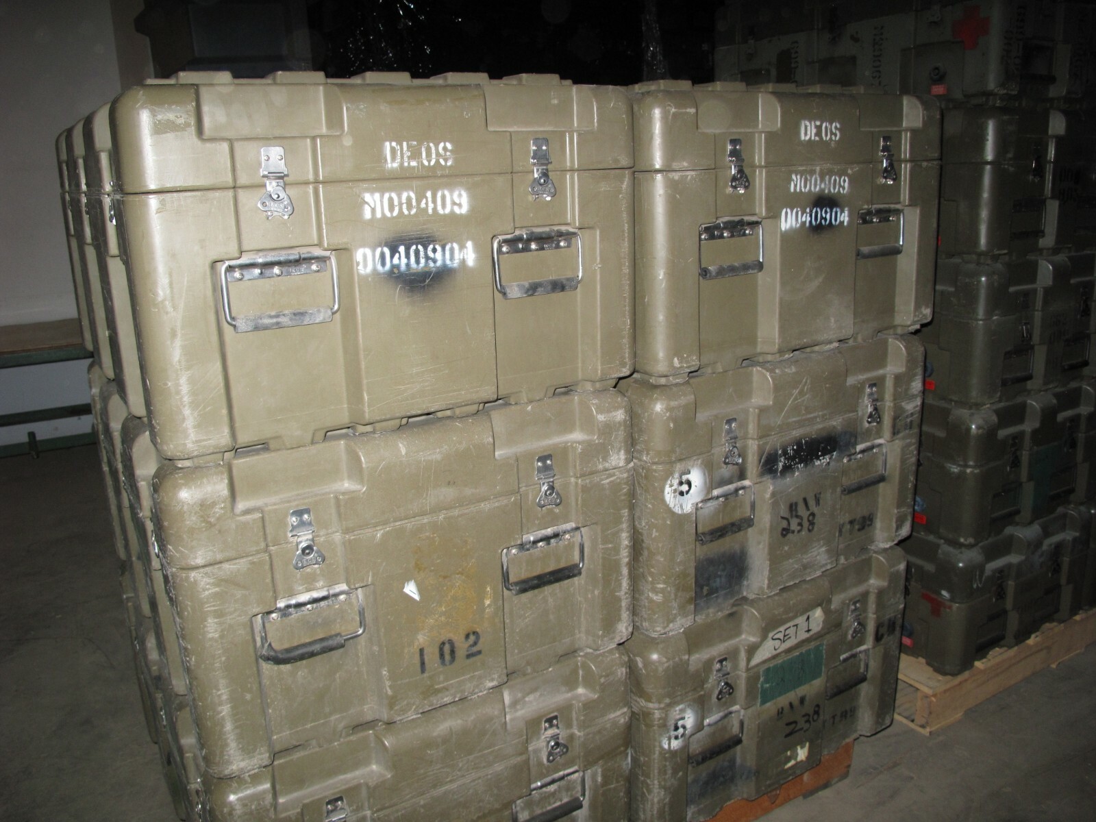 ECS Loadmaster Roto Molded Plastic Hard Case 34x25x17 Hard Equipment