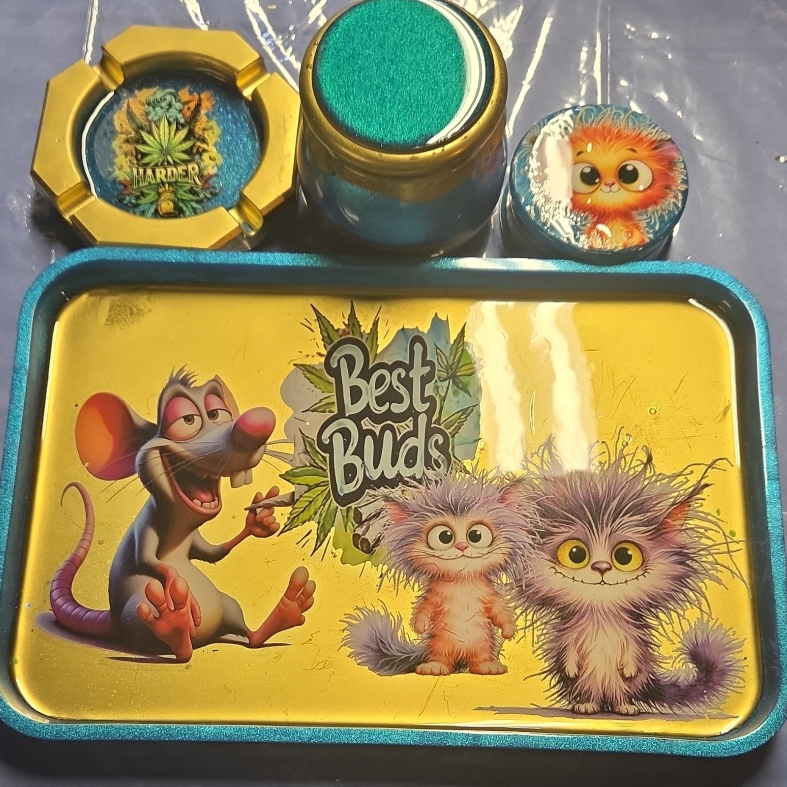 Best Buds Cartoon Collectible Tobacco Grinder Set with Tray and Accessories