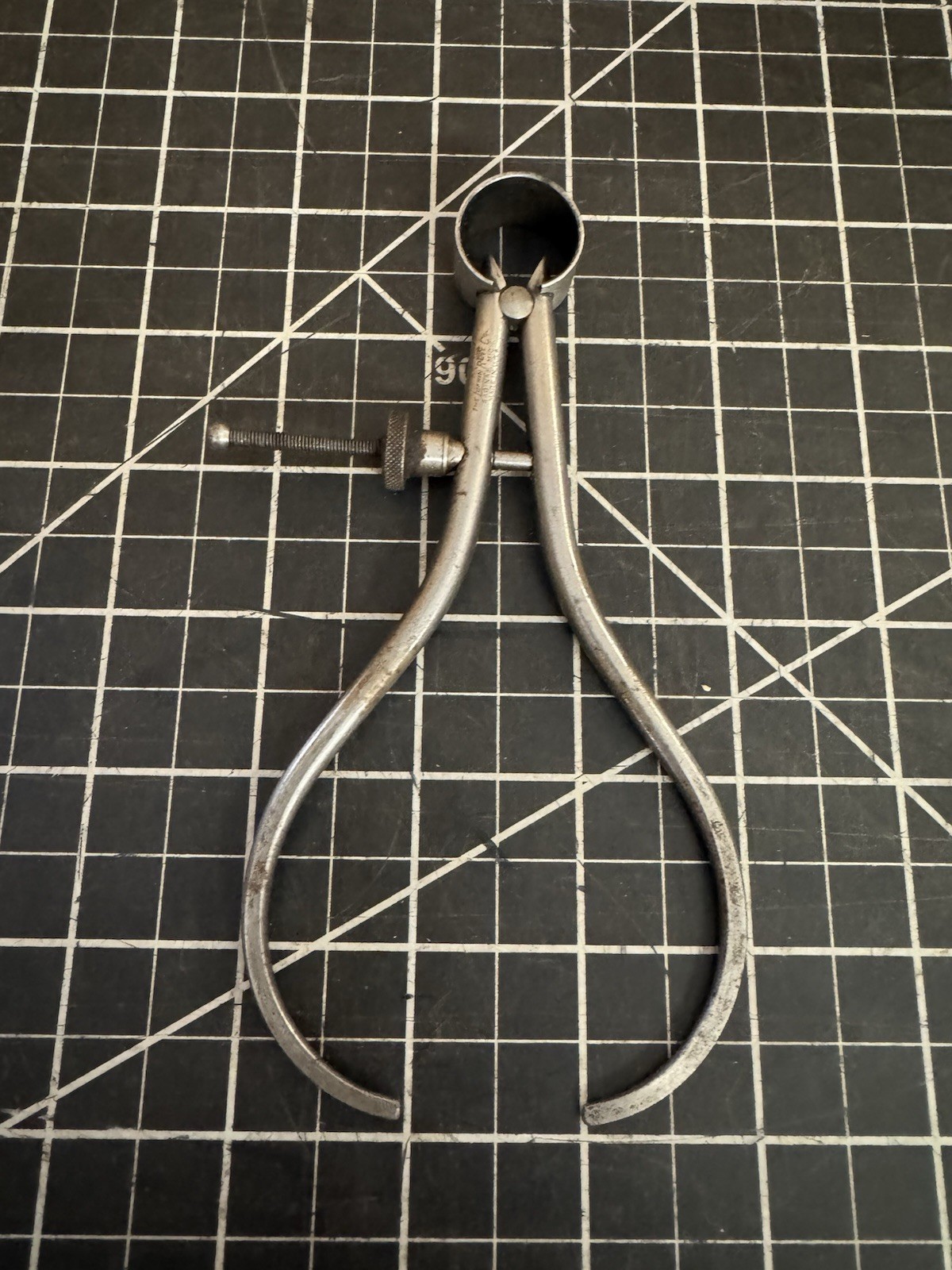 Vintage Lufkin Rule Co. 6” Round Leg Outside Spring Caliper, Saginaw, MI. USA