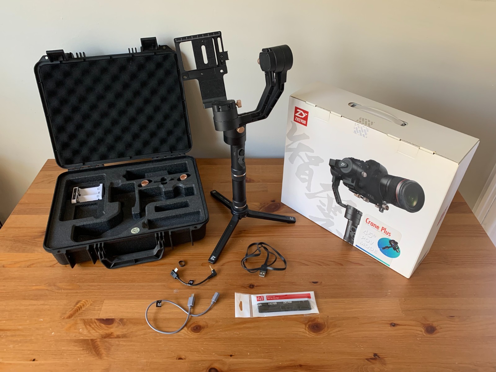 Zhiyun Crane Plus 3-Axis Handheld Gimbal StabilIzer V2