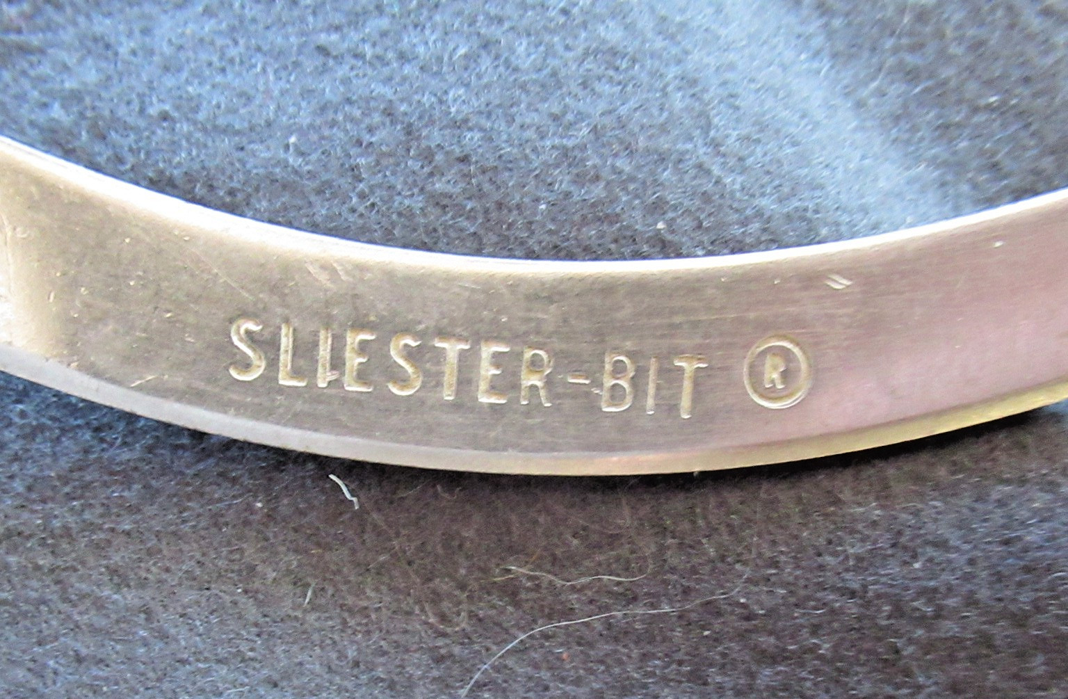 VINTAGE UNIQUE SLIESTER STAINLESS BIT.